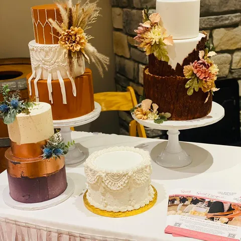 Boho brown and white fondant wedding cake